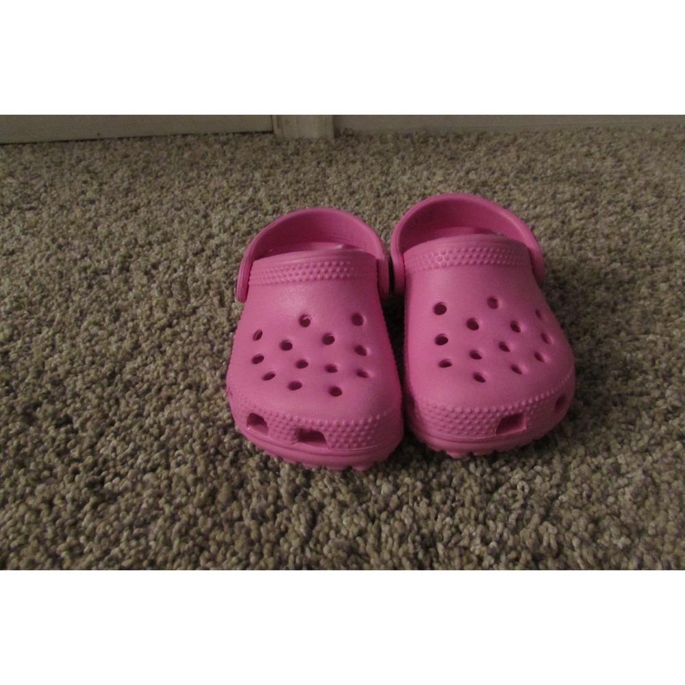Crocs Classic Clog Toddler Size C5 - Candy Pink